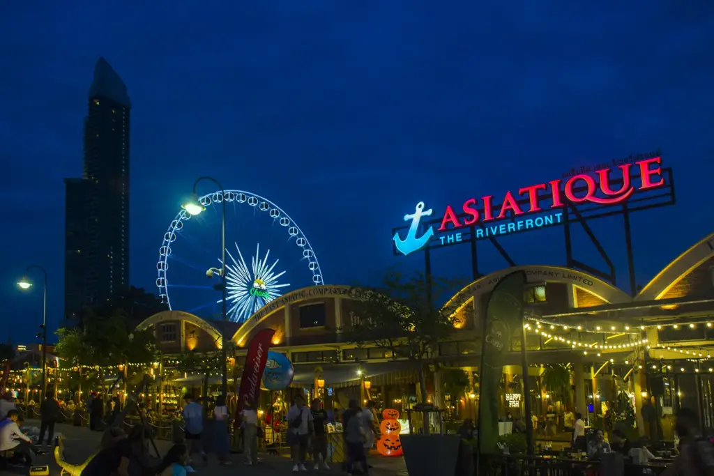 Asiatique The Riverfront