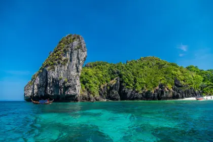 Maya Bay in Koh Phi Phi Leh