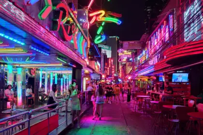 Soi Cowboy & Nana Plaza