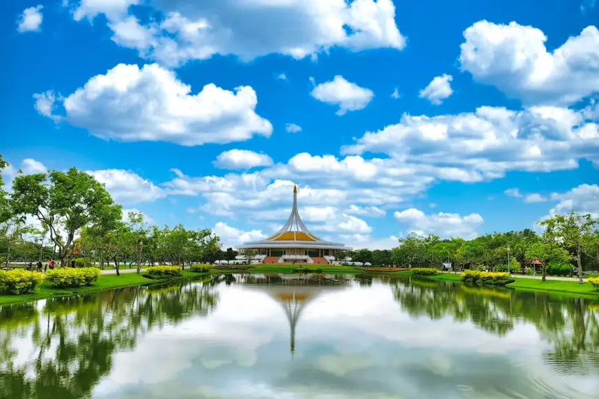 Suan Luang Rama IX: Bangkok’s Majestic Green Oasis