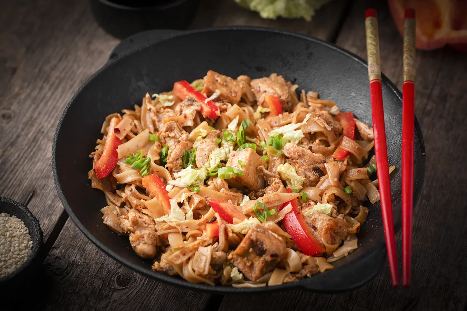 Pad See Ew (Thai Stir Fried Noodles)