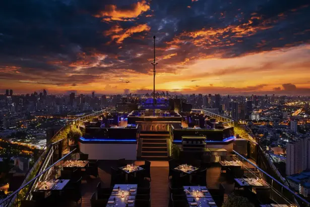 Vertigo & Moon Bar at Banyan Tree