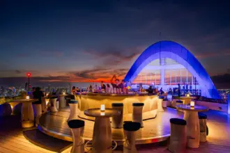 CRU Champagne Bar in Bangkok