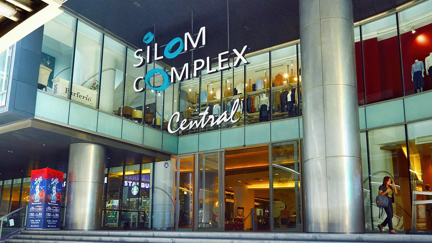 Cool Off at Silom Complex Mall