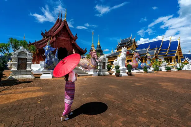 Thai Daily Life and Customs: Essential Guide for First-Time Visitors