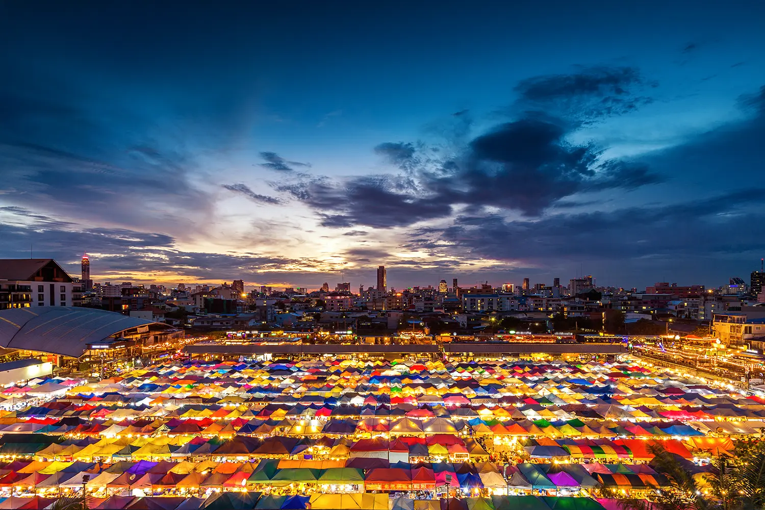 6 Best Night Markets in Bangkok: 2026 Food & Shopping Guide